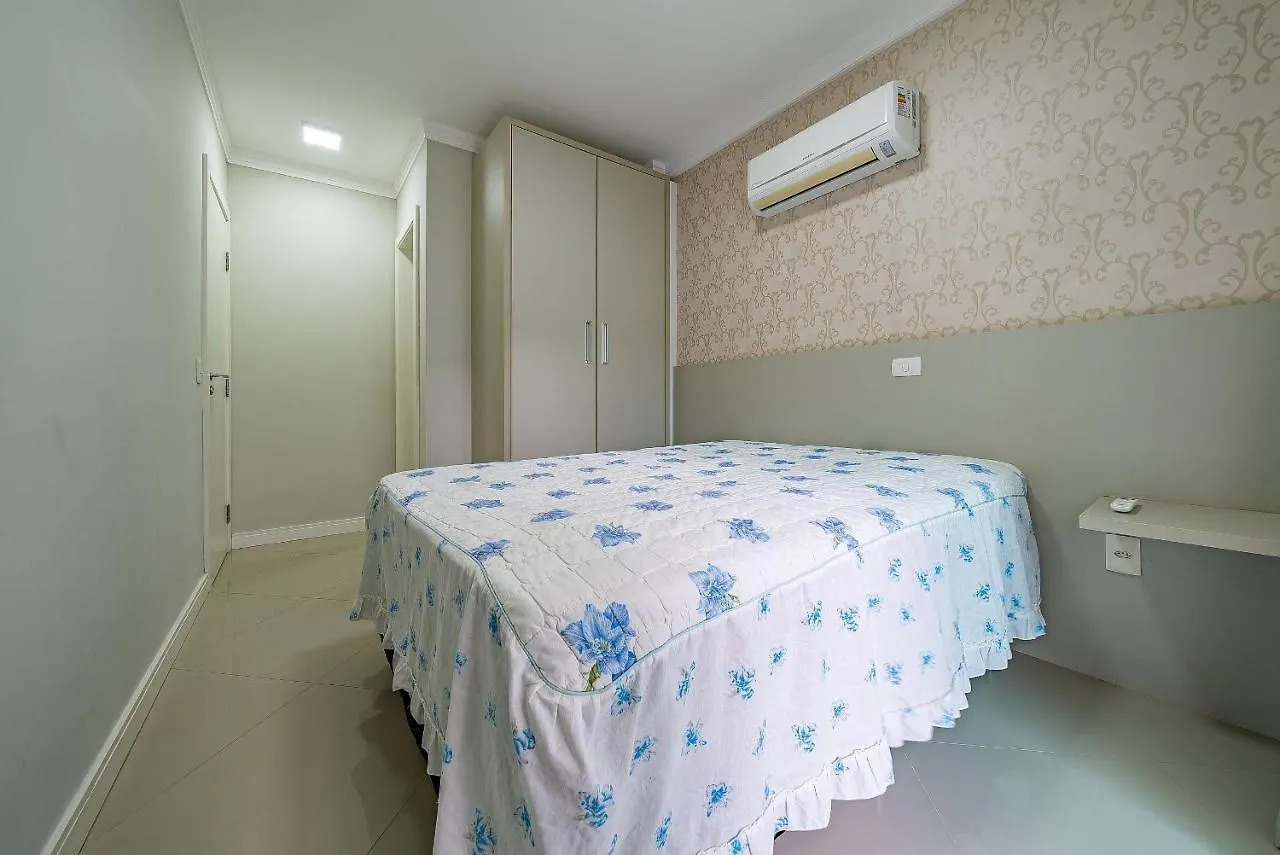 250 - Apartamento Completo Com 3 Quartos Em Santa Catarina Proximo Do Mar Bombinhas Brazil